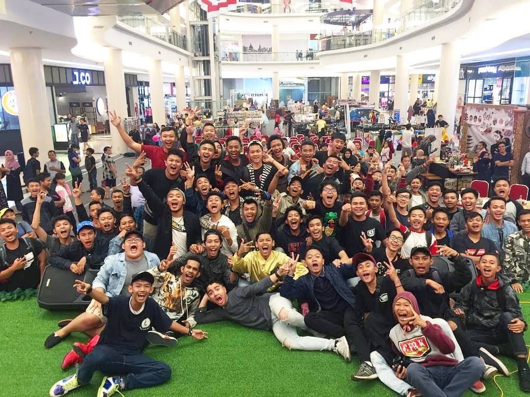 Berawal Dari Mencari Teman Sehobi